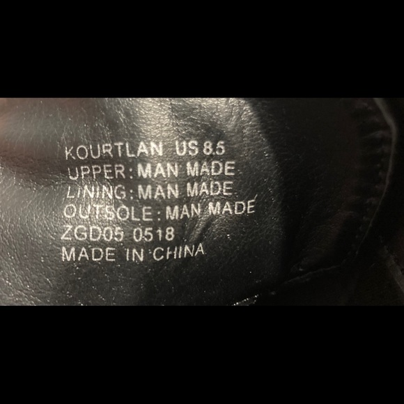 Black US 8.5 heeled boots - Picture 3 of 3